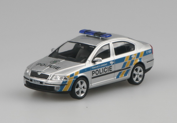 skoda octavia ii (facelift) "policie" (полиция Чехии) 012XX Модель 1:43