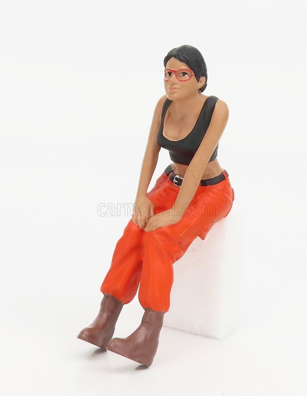 figures girl hip hop - 4, orange black AD18104 Модель 1:18