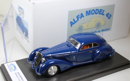 Модель 1:43 Alfa Romeo 6C 2300B MM - blue