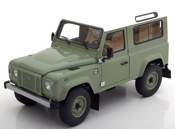 Модель 1:18 Land Rover Defender 90 Heritage Edition - green/white