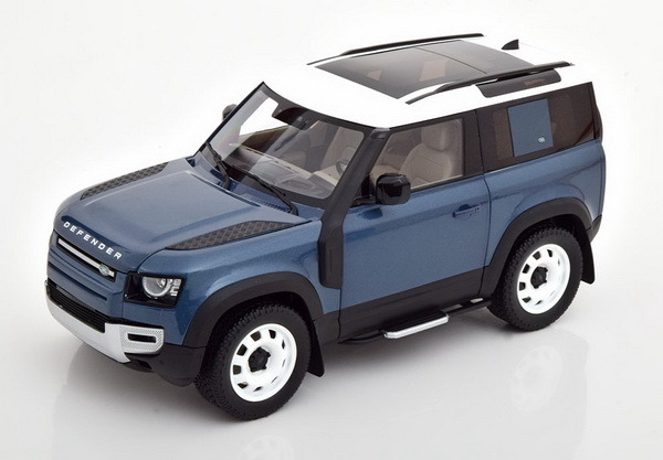Модель 1:18 Land Rover Defender 90 - blue met/white