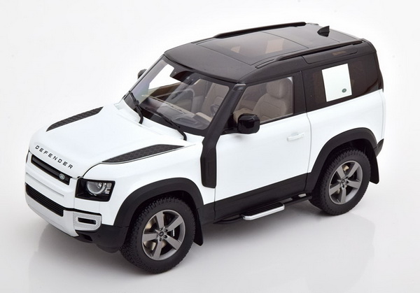 Модель 1:18 Land Rover Defender 90 - white/black