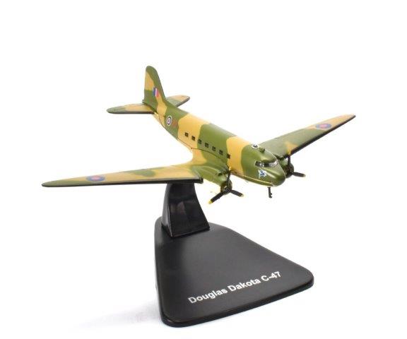 Модель 1:144 Douglas C-47 «Dakota» RAF