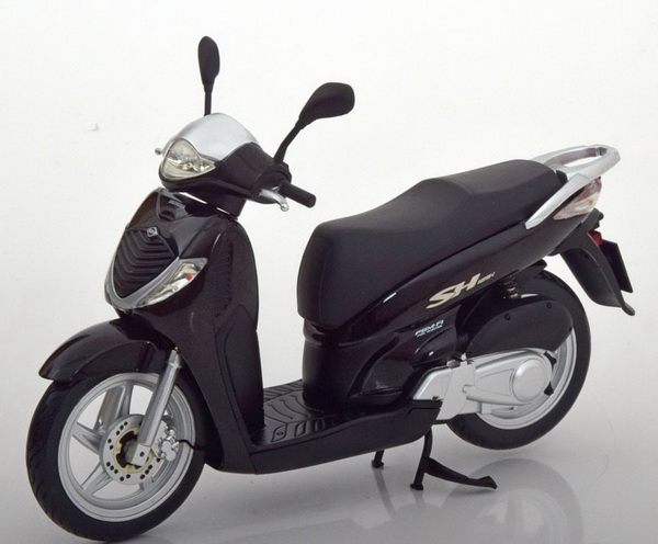 Модель 1:12 Honda SH 125i - black
