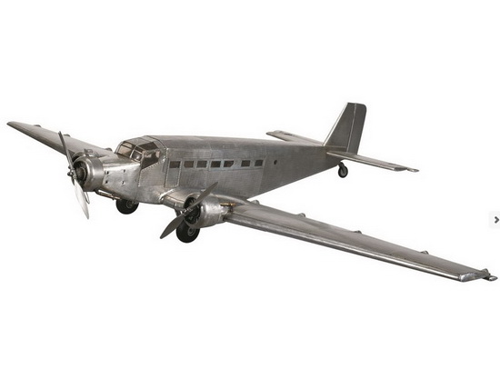 junkers ju-52 «iron annie» (размер модели 67 x 98 x 26 cm) AP454 Модель 1:30