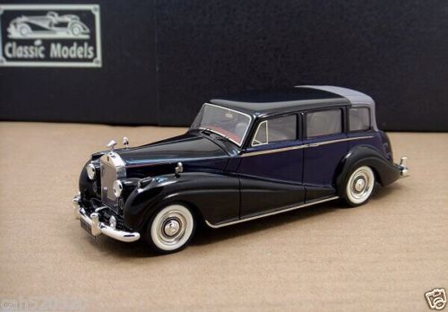 Модель 1:43 Rolls-Royce Silver Wraith Landaulette close - black/blue/black