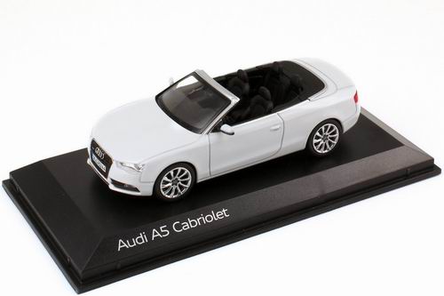 Модель 1:43 Audi A5 Cabrio - white