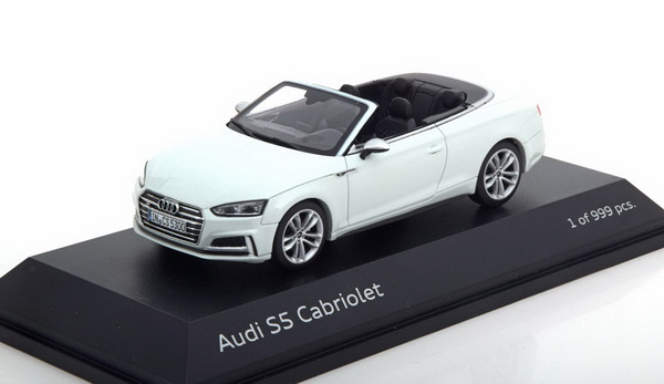 Модель 1:43 Audi S5 Cabrio 2016 - White