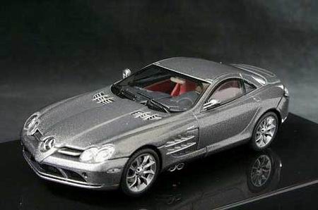Модель 1:43 Mercedes-Benz SLR McLaren - grey