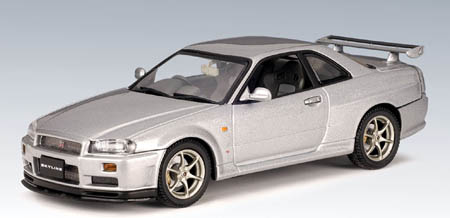 Модель 1:43 Nissan Skyline R34 GTR / titanium silver