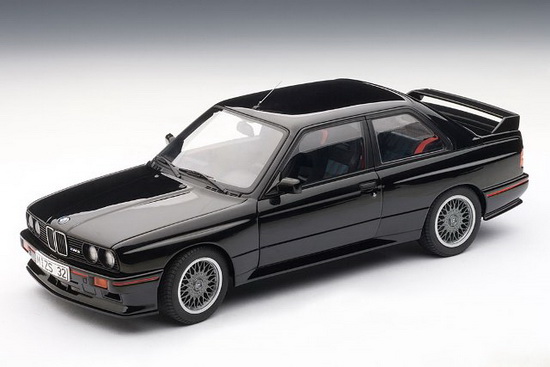 Модель 1:18 BMW M3 Sport Evo - black