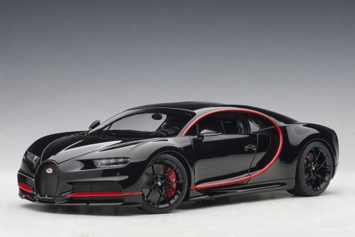 Модель 1:18 Bugatti Chiron - black/red