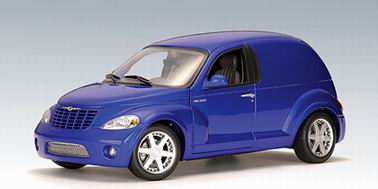 Модель 1:18 Chrysler Panel Cruiser - blue