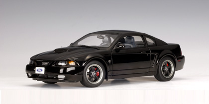 Модель 1:18 Ford Mustang GT 40th Anniversary - black
