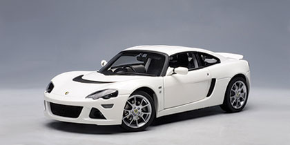 Модель 1:18 Lotus Europa S - white