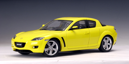 Модель 1:18 Mazda RX-8 RHD - lighting yellow