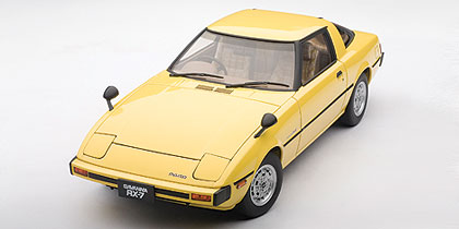 Модель 1:18 Mazda Savanna RX-7 (SA) - spark yellow