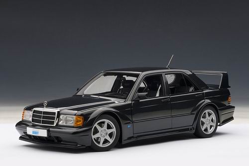 Модель 1:18 Mercedes-Benz 190E 2.5-16V Evo II - black met