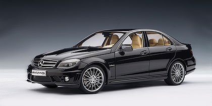 Модель 1:18 Mercedes-Benz C63 AMG (BLACK *WITH LEATHER SEATS)