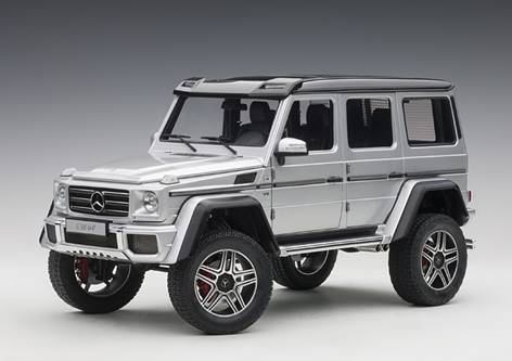 Модель 1:18 Mercedes-Benz G500 4X4² - silver