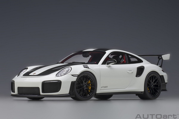 Модель 1:18 Porsche 911 (991.2) GT2 RS Weissach Package (White) 2017