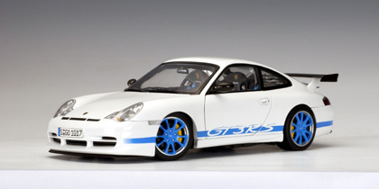 Модель 1:18 Porsche 911 (996) GT3 RS - white/blue