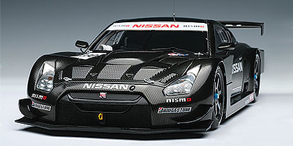 Модель 1:18 Nissan GT-R Super GT Test Car №230