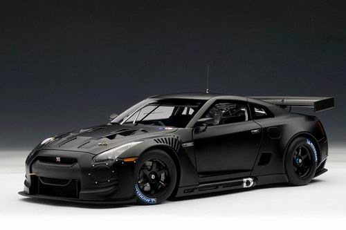 Модель 1:18 Nissan GT-R GT1 FIA-GT - black