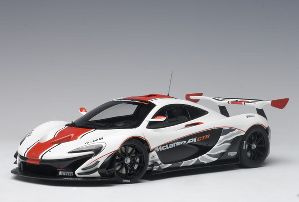 Модель 1:18 McLaren P1 GTR - gloss white/red stripes