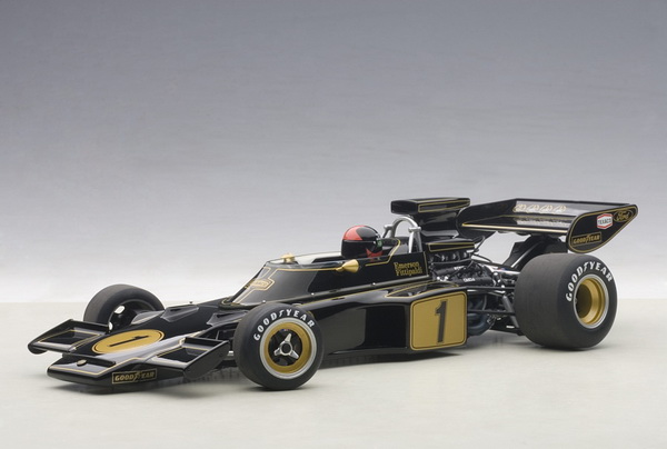 Модель 1:18 Lotus Ford 72E №1 (Emerson Fittipaldi) With Driver Figurine