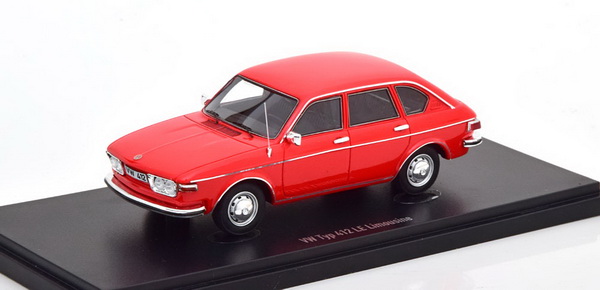 Модель 1:43 Volkswagen 412 LE Limousine (Germany) (L.E.333pcs) - red