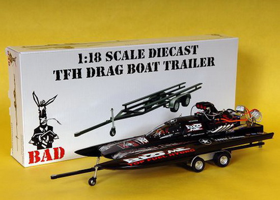 drag boat trailer (трейлер для перевозки гоночных катеров) TFH0600 Модель 1:18