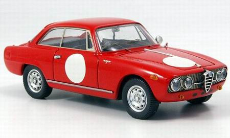 Модель 1:43 Alfa Romeo 2000 Sprint, rot, Old Cars Races