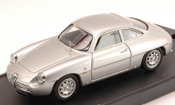 Модель 1:43 Alfa Romeo Giulietta SZ street (met.grey)