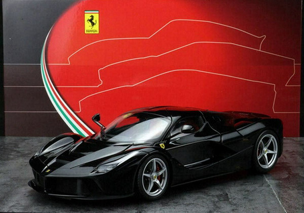 Модель 1:18 Ferrari LaFerrari - black