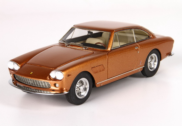 Модель 1:43 Ferrari 330GT 2+2 COUPE TWIN HEADLIGHT - Copper met. 1965