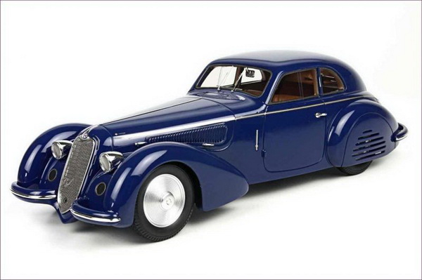 Модель 1:18 Alfa Romeo 8C 2900B Lungo - Blue