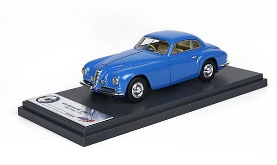 Модель 1:43 Alfa Romeo 6C 2500 SS «Villa d`Este» - light blue