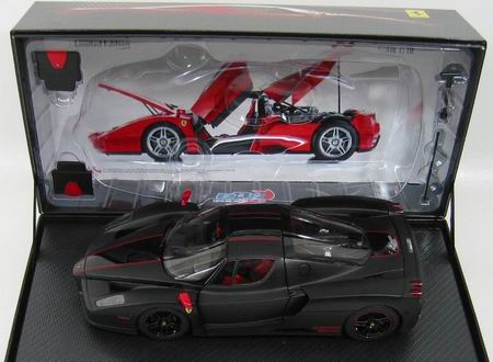 Модель 1:18 Ferrari Enzo / matt black - gloss black