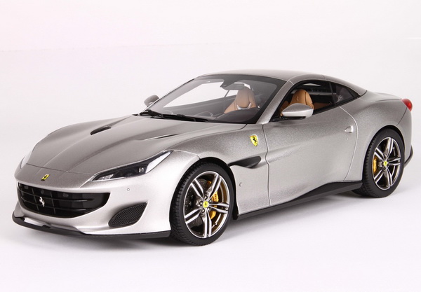 Модель 1:18 Ferrari Portofino Cabrio Closed - matt silver (L.E.40pcs)
