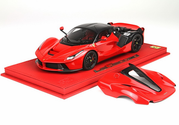 Модель 1:18 Ferrari LaFerrari - carbon fiber roof - Opening (L.E.60pcs) (with showcase)