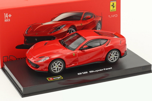 Модель 1:43 Ferrari 812 Superfast - red
