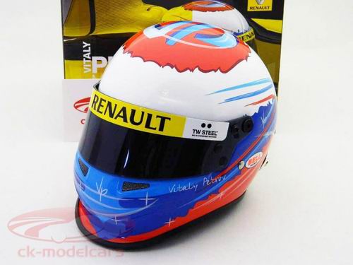 Модель 1:2 Renault (Виталий Петров) - шлем