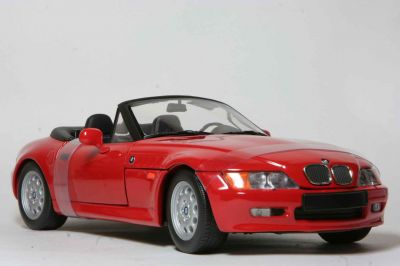 bmw z3 cabrio - red 180024330 Модель 1:18