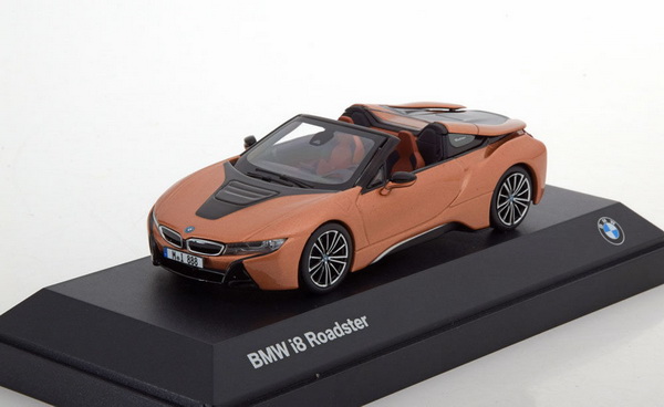 Модель 1:43 BMW i8 Roadster - copper met