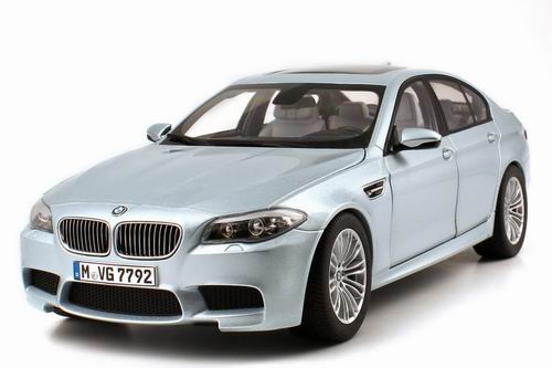 Модель 1:18 BMW M5 (F10) - silverstone