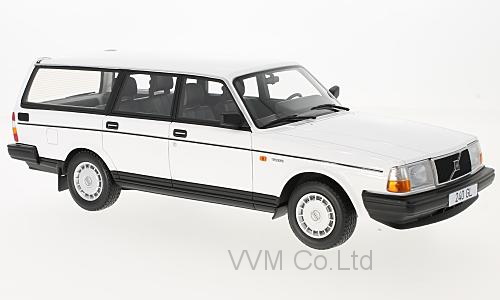 Модель 1:18 Volvo 240 GL - white