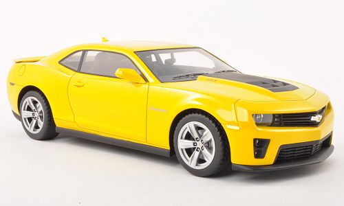 Модель 1:18 Chevrolet Camaro ZL1 - yellow [смола; без открывающихся элементов]