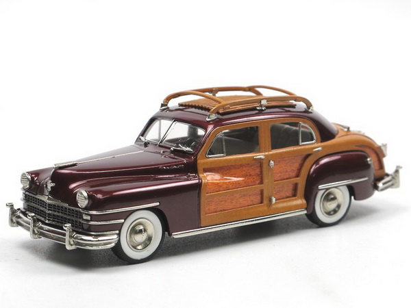 Модель 1:43 Chrysler Town & Country (4-door) Sedan - maroon/woody
