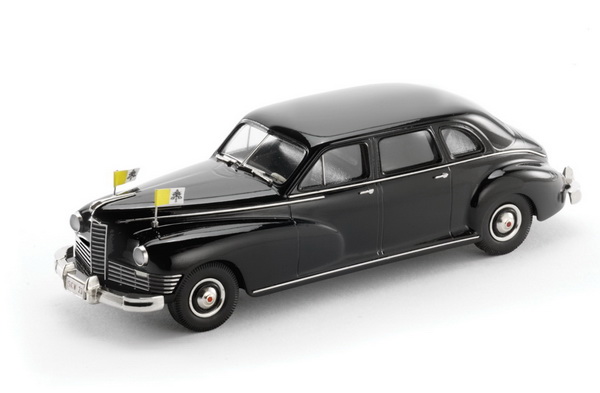 Модель 1:43 Packard Super Clipper Limousine series 2126 Model 2150 - серия «Vatican Cars»